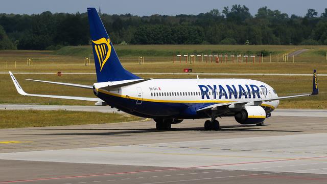 9H-QAV:Boeing 737-800:Ryanair